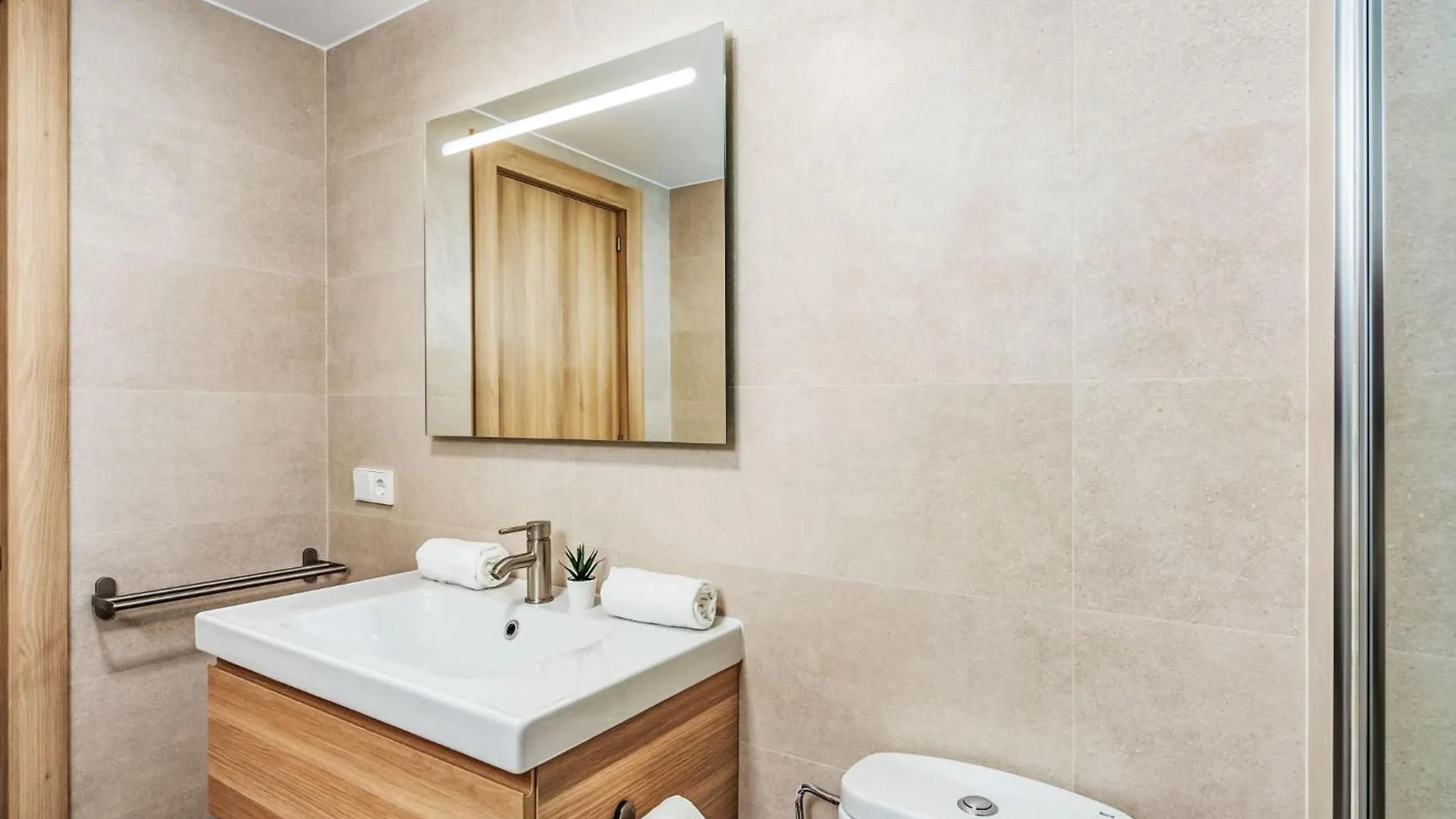 Apartment Carihuela Playa-2 By Interhome Torremolinos