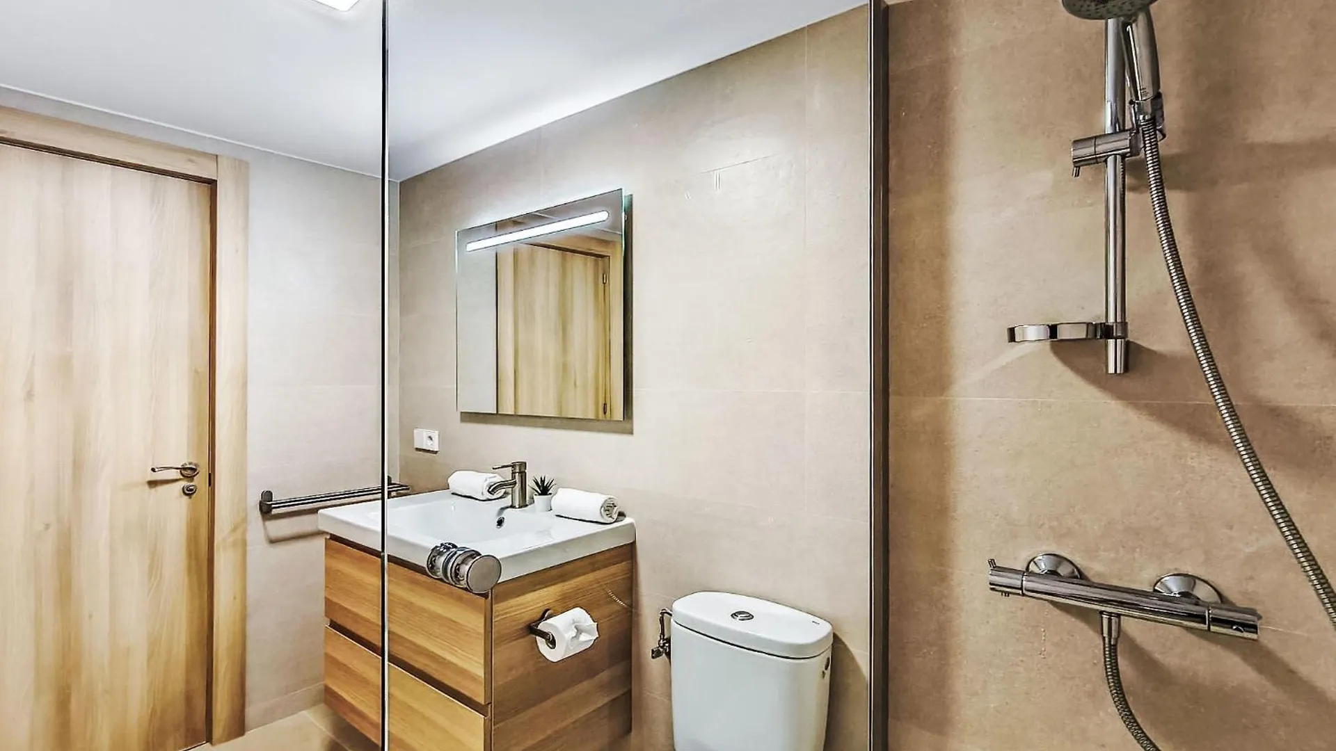 Apartment Carihuela Playa-2 By Interhome Torremolinos